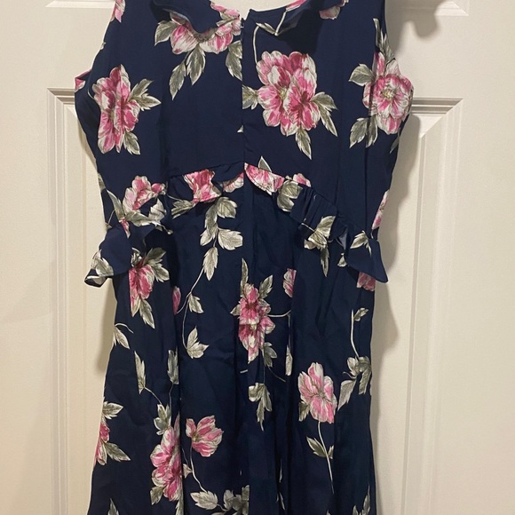 NWT- CUPCAKES AND CASHMERE SIZE 10 - Picture 5 of 8